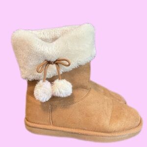For fall, Kids Boots with Faux Fur Trim